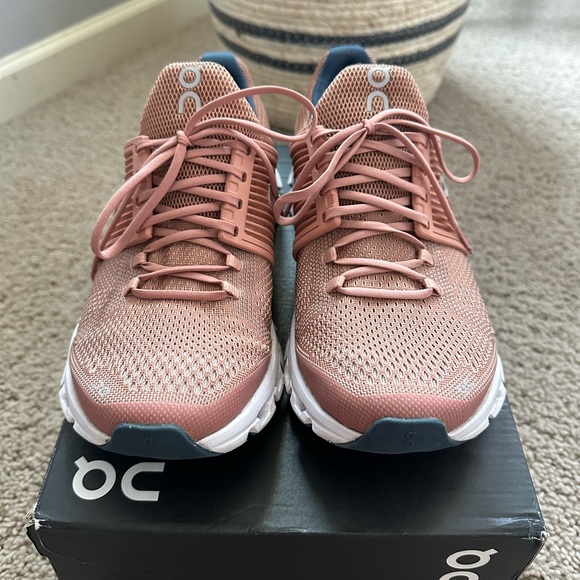 Rare color- women’s On Cloudswift blush/denim sz 9 - Picture 1 of 6